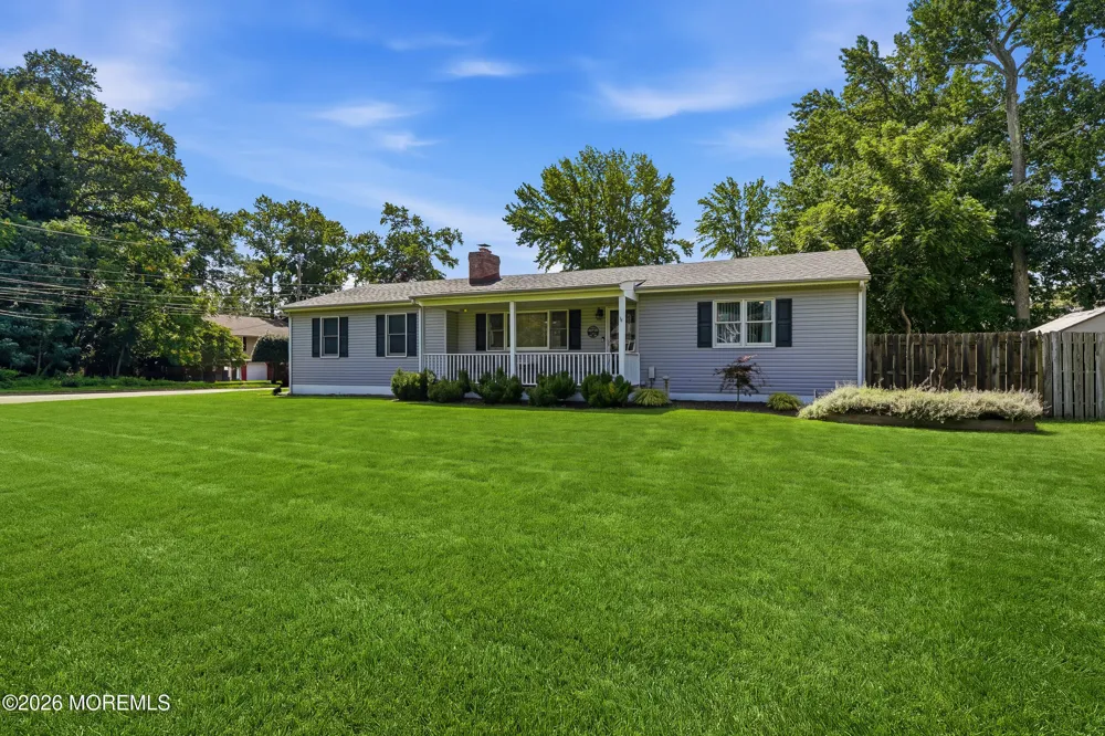 704 Dow Avenue Oakhurst, NJ 07755