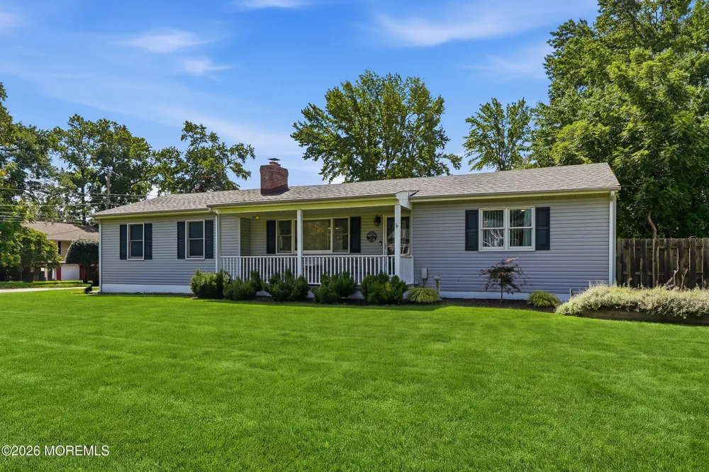 704 Dow Avenue Oakhurst, NJ 07755