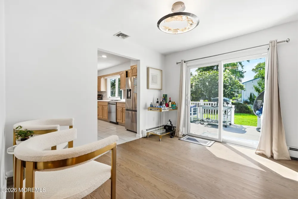 704 Dow Avenue Oakhurst, NJ 07755