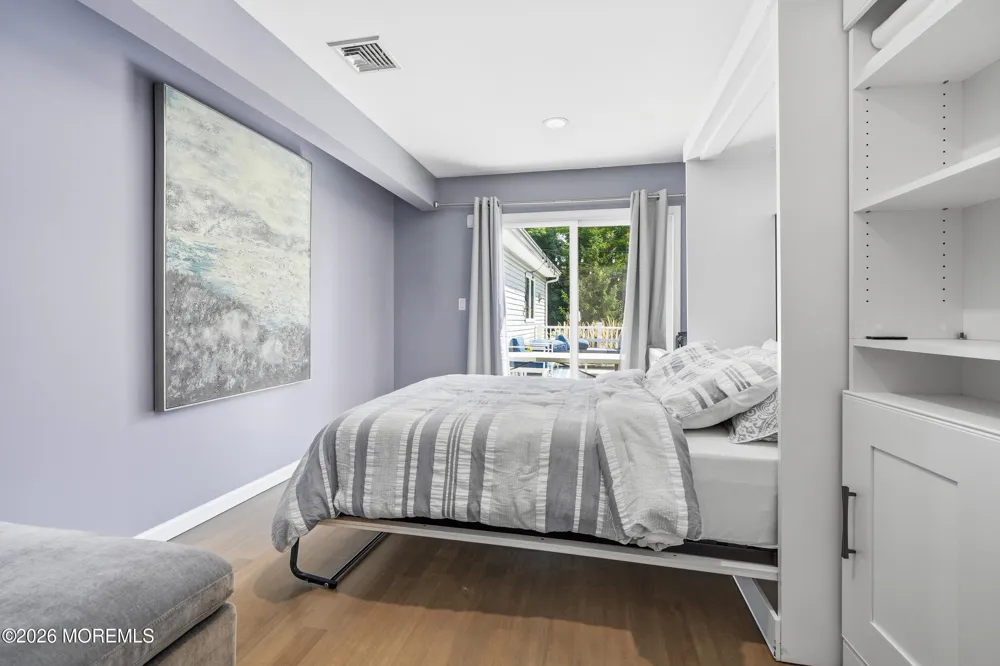 704 Dow Avenue Oakhurst, NJ 07755