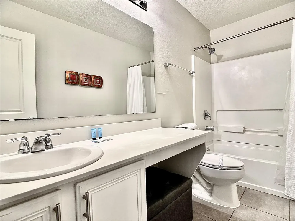 5117 KILLARNEY WAY Kissimmee, FL 34746
