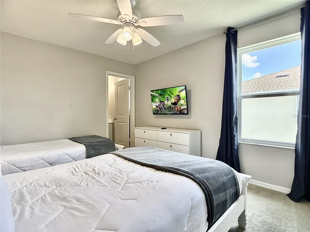 5117 KILLARNEY WAY Kissimmee, FL 34746