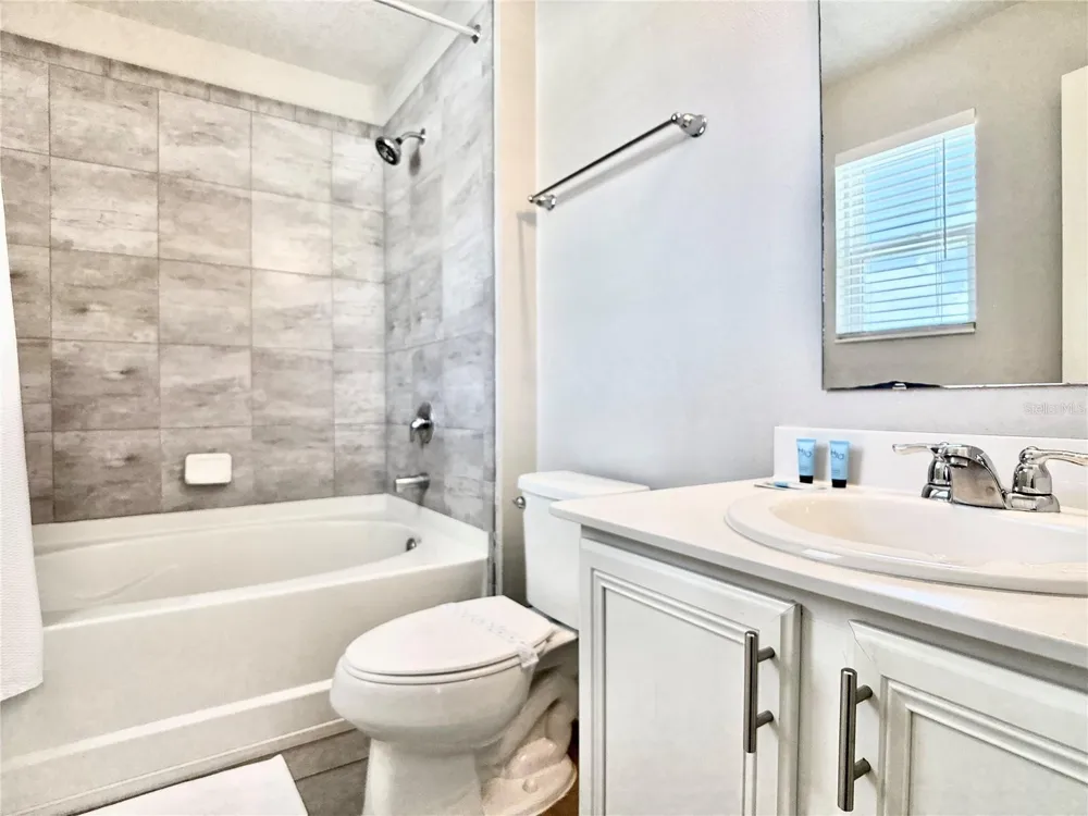 5117 KILLARNEY WAY Kissimmee, FL 34746