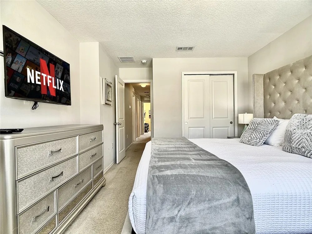 5117 KILLARNEY WAY Kissimmee, FL 34746