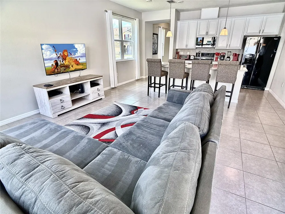 5117 KILLARNEY WAY Kissimmee, FL 34746