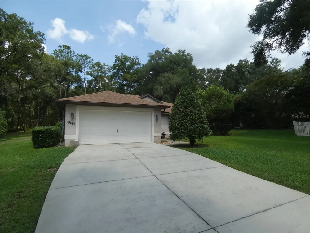 19443 SW 101ST PLACE ROAD Dunnellon, FL 34432