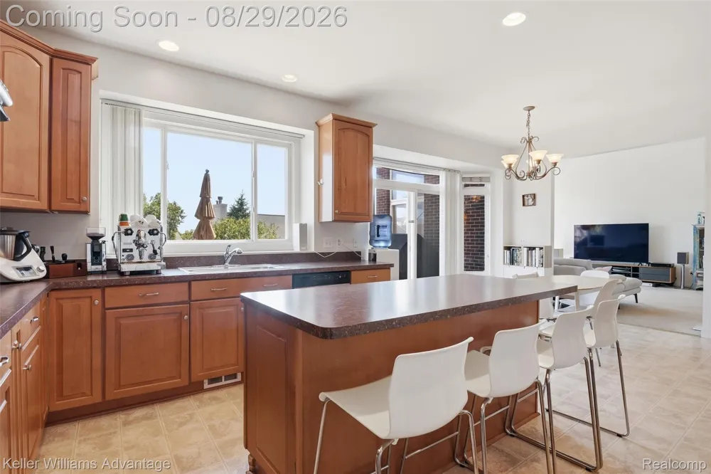 17012 Algonquin Drive Northville Township, MI 48168