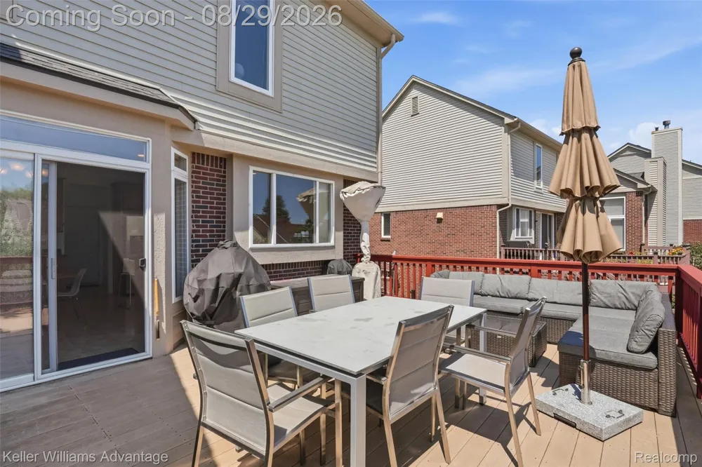 17012 Algonquin Drive Northville Township, MI 48168
