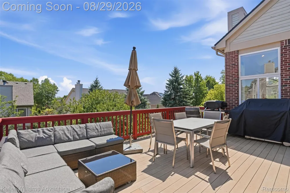 17012 Algonquin Drive Northville Township, MI 48168
