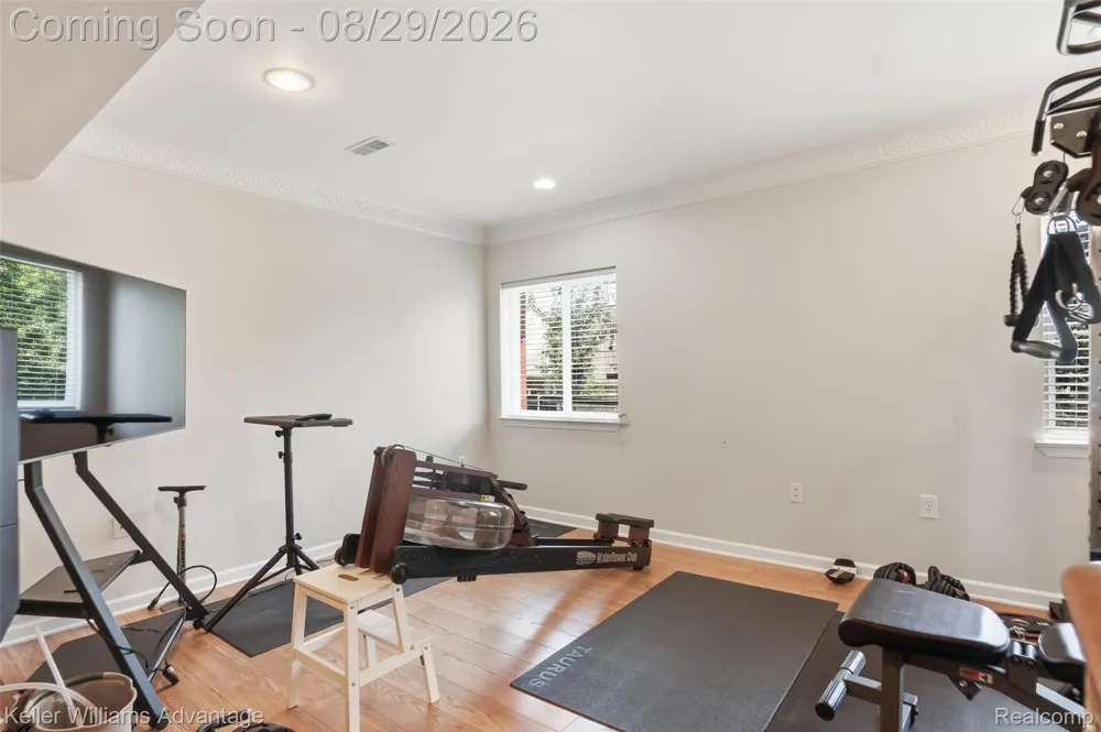 17012 Algonquin Drive Northville Township, MI 48168
