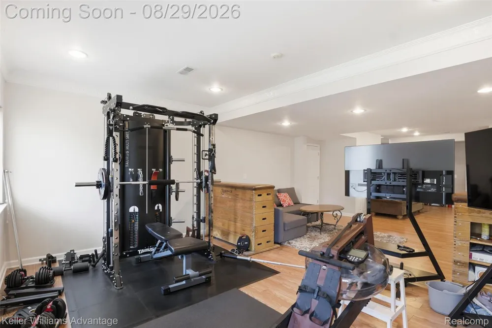17012 Algonquin Drive Northville Township, MI 48168
