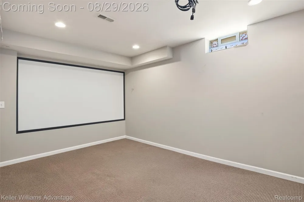 17012 Algonquin Drive Northville Township, MI 48168