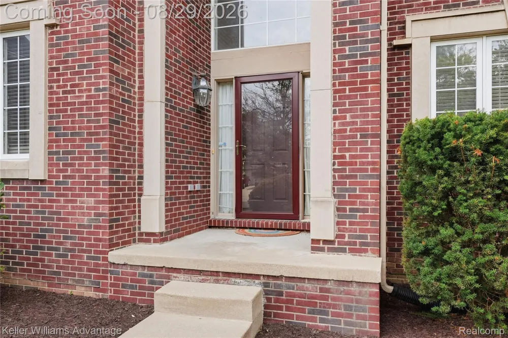 17012 Algonquin Drive Northville Township, MI 48168