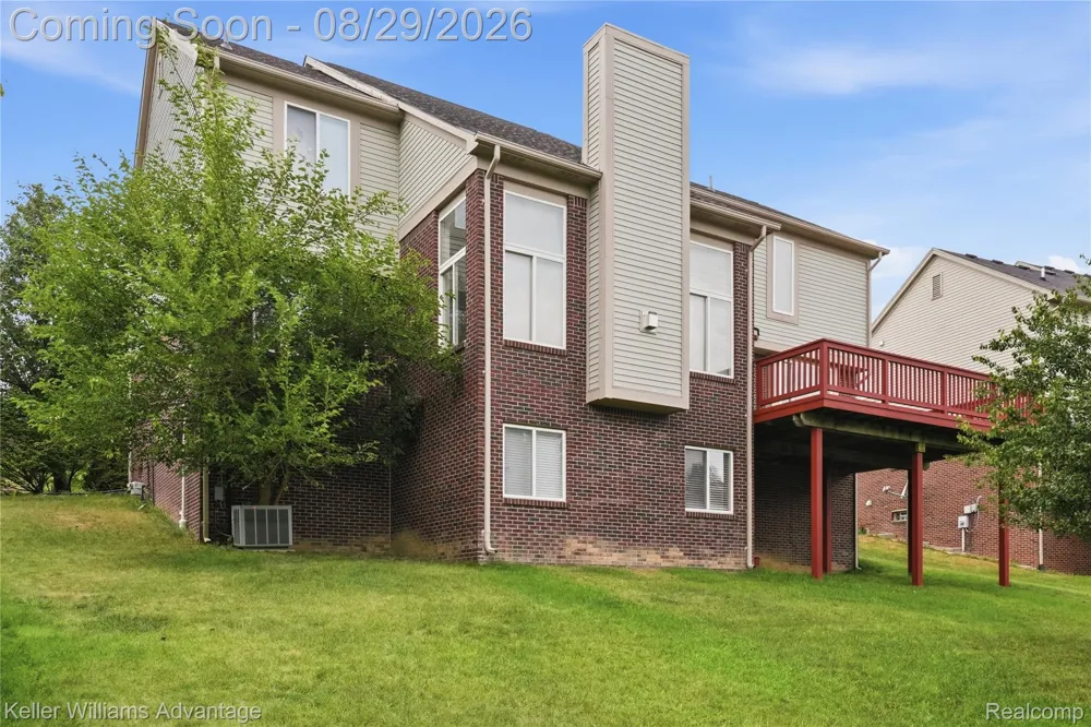 17012 Algonquin Drive Northville Township, MI 48168