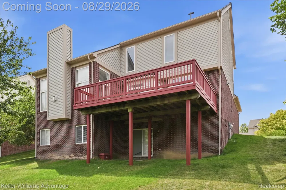 17012 Algonquin Drive Northville Township, MI 48168