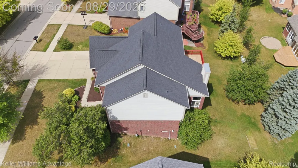 17012 Algonquin Drive Northville Township, MI 48168