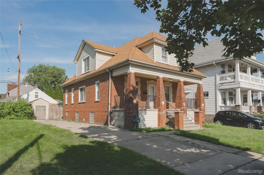 2308 10th Street Wyandotte City, MI 48192