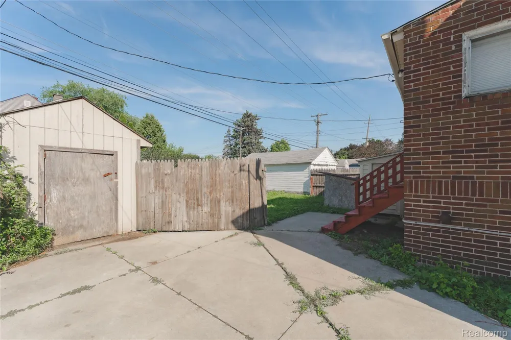 2308 10th Street Wyandotte City, MI 48192