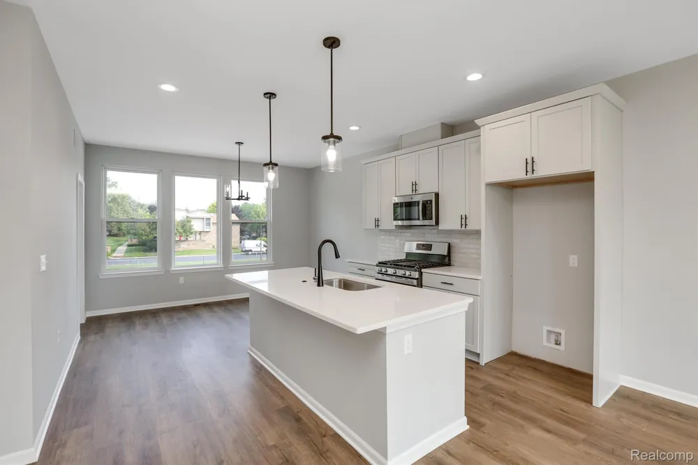 1046 Friends Drive #3 Detroit City, MI 48207