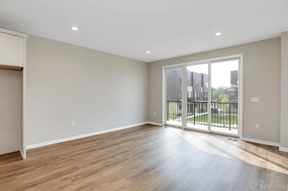 1046 Friends Drive #3 Detroit City, MI 48207