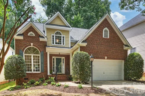 1912 Dearmon Drive