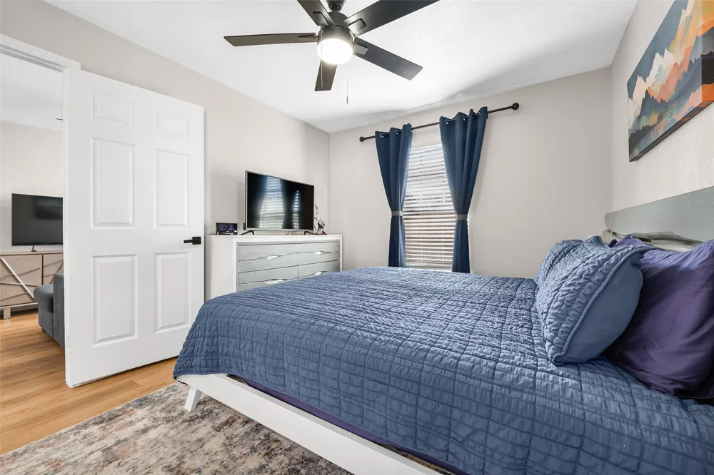1712 Crest Point Drive Arlington, TX 76012