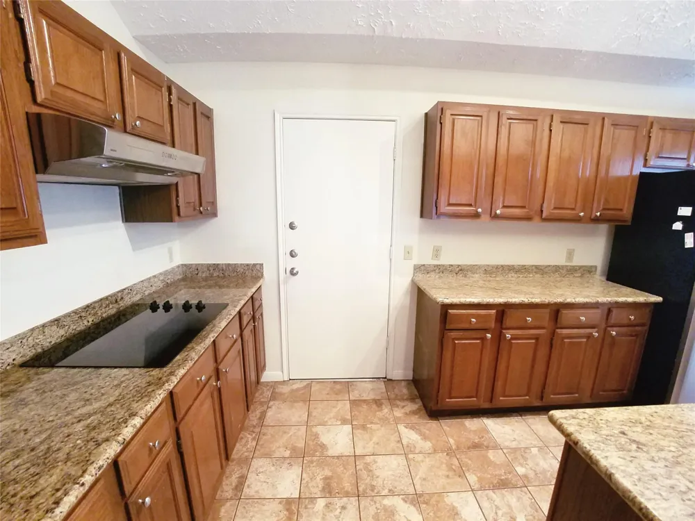 2111 Echo Ridge Sugar Land, TX 77478