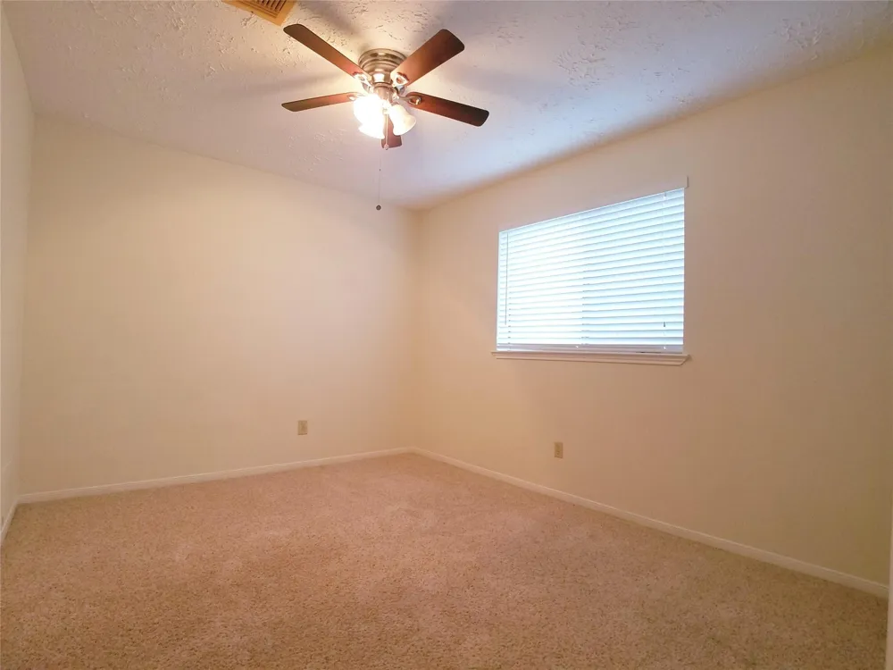 2111 Echo Ridge Sugar Land, TX 77478
