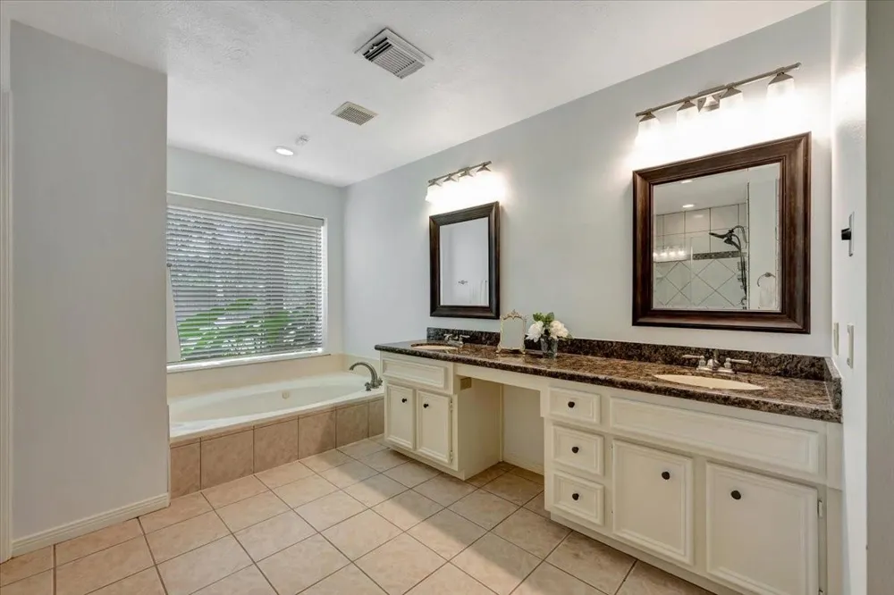 15110 Greenleaf Lane Houston, TX 77062