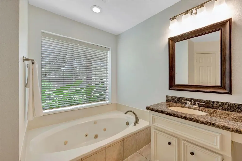 15110 Greenleaf Lane Houston, TX 77062