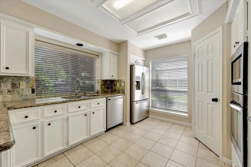 15110 Greenleaf Lane Houston, TX 77062