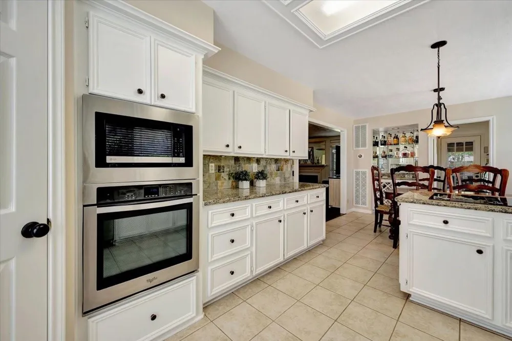 15110 Greenleaf Lane Houston, TX 77062
