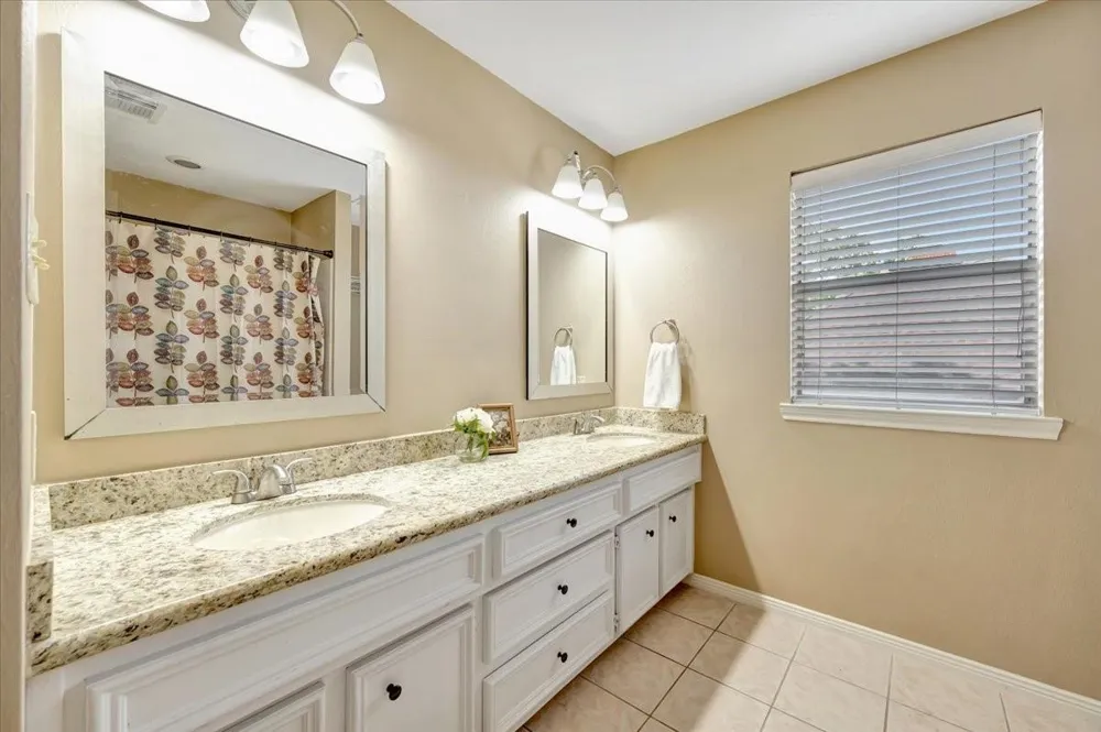 15110 Greenleaf Lane Houston, TX 77062