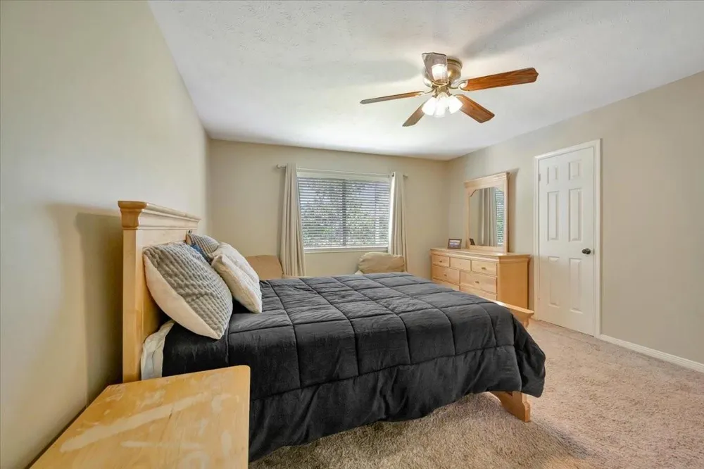 15110 Greenleaf Lane Houston, TX 77062