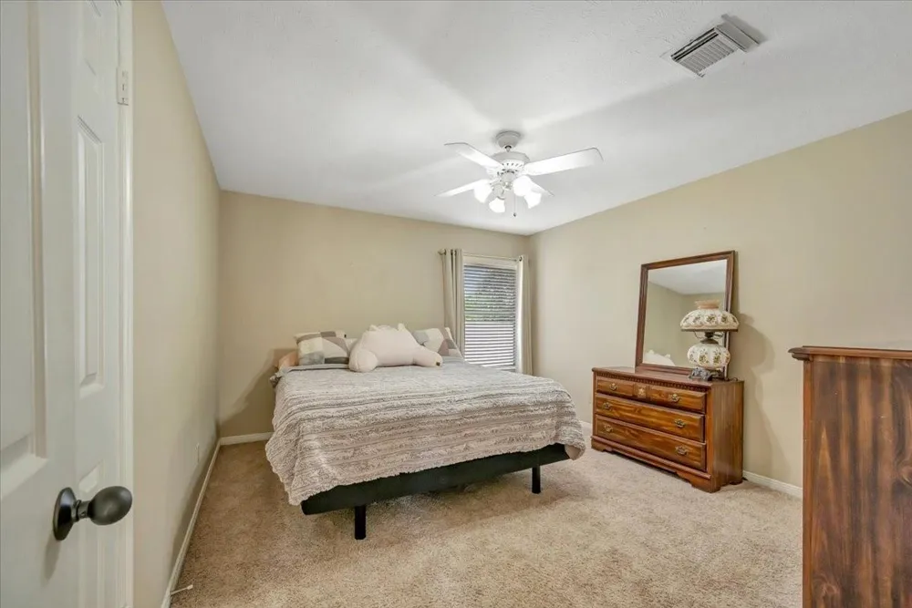 15110 Greenleaf Lane Houston, TX 77062