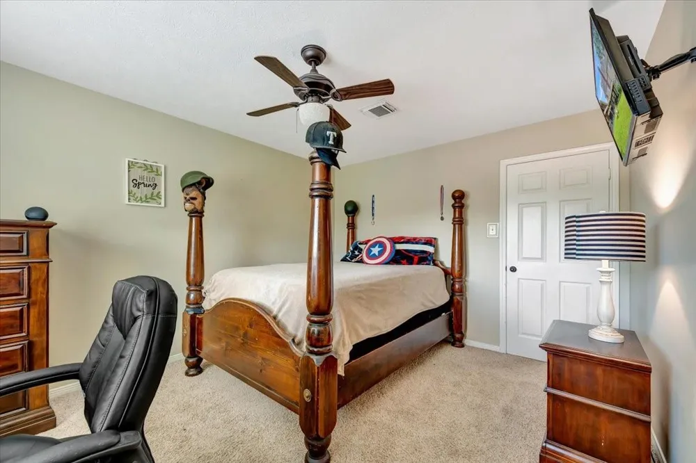 15110 Greenleaf Lane Houston, TX 77062