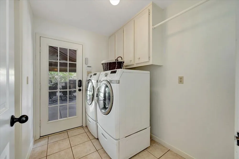 15110 Greenleaf Lane Houston, TX 77062