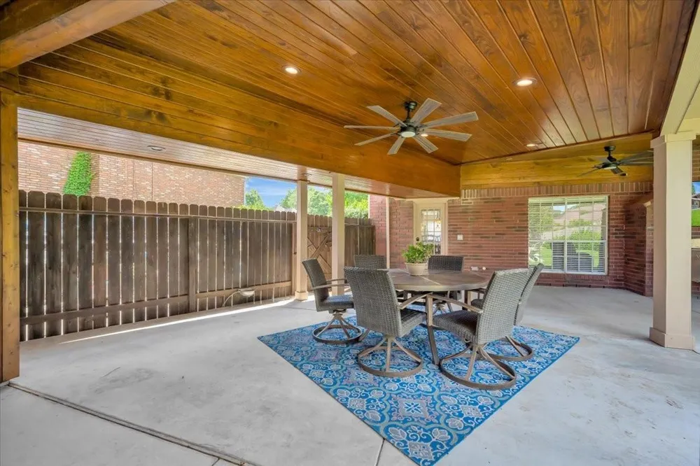 15110 Greenleaf Lane Houston, TX 77062