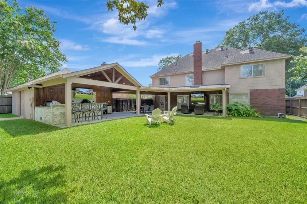 15110 Greenleaf Lane Houston, TX 77062