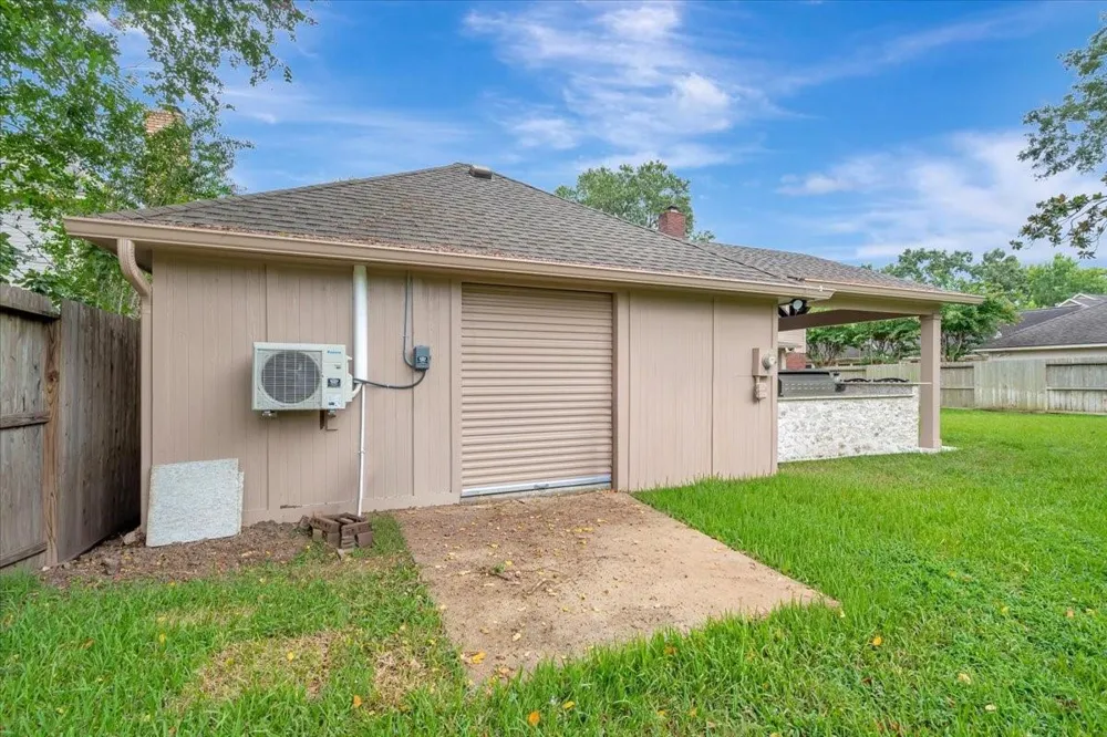 15110 Greenleaf Lane Houston, TX 77062