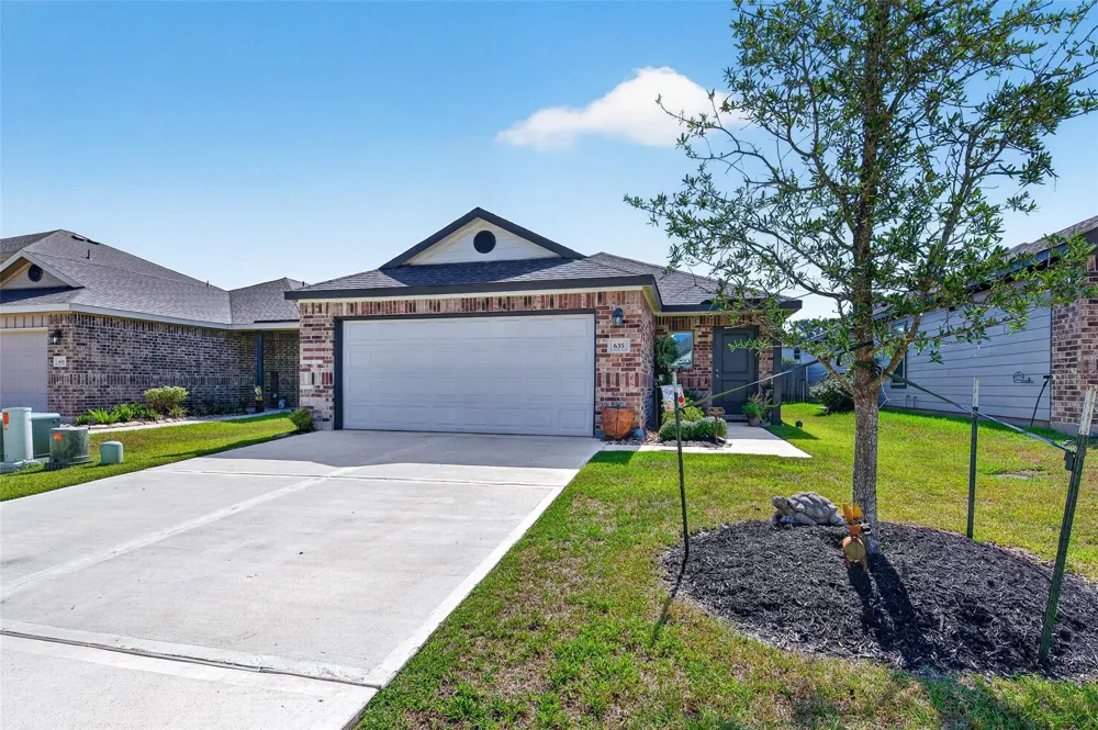 635 Levine Court Montgomery, TX 77316