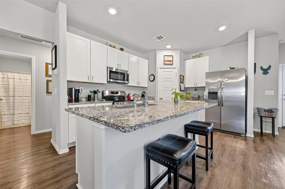 635 Levine Court Montgomery, TX 77316