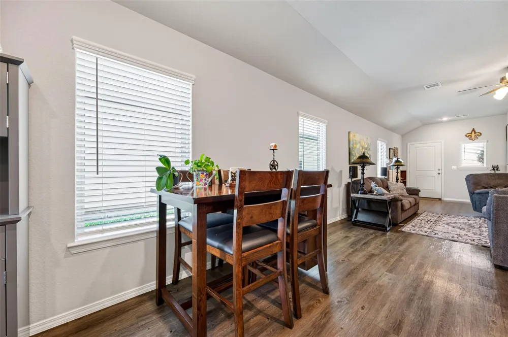 635 Levine Court Montgomery, TX 77316
