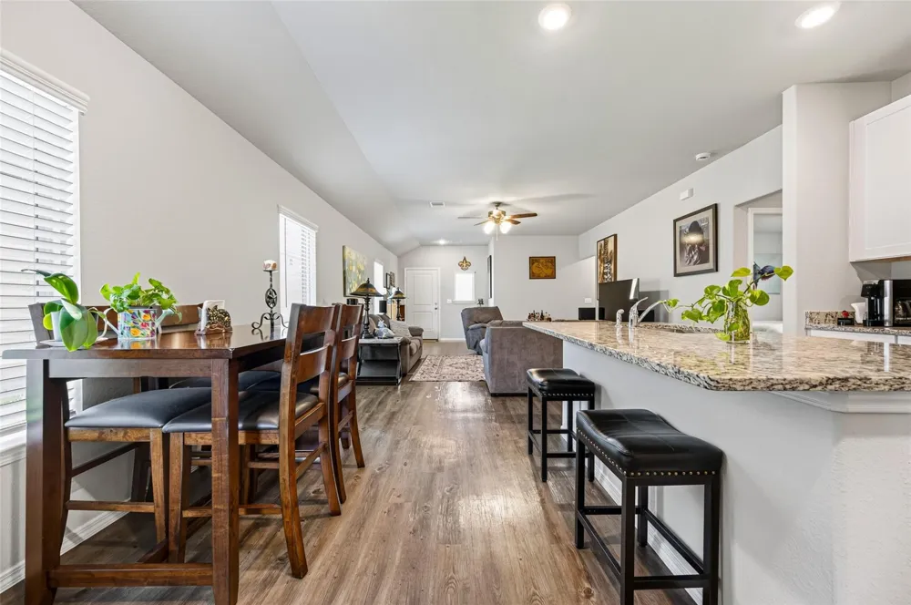 635 Levine Court Montgomery, TX 77316