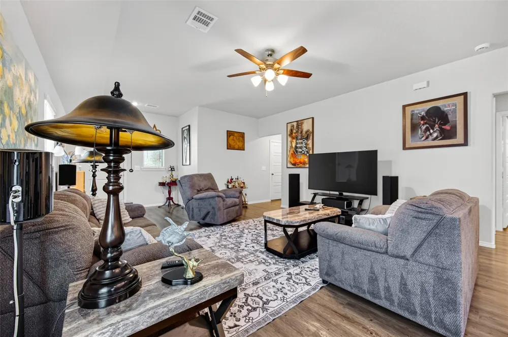 635 Levine Court Montgomery, TX 77316