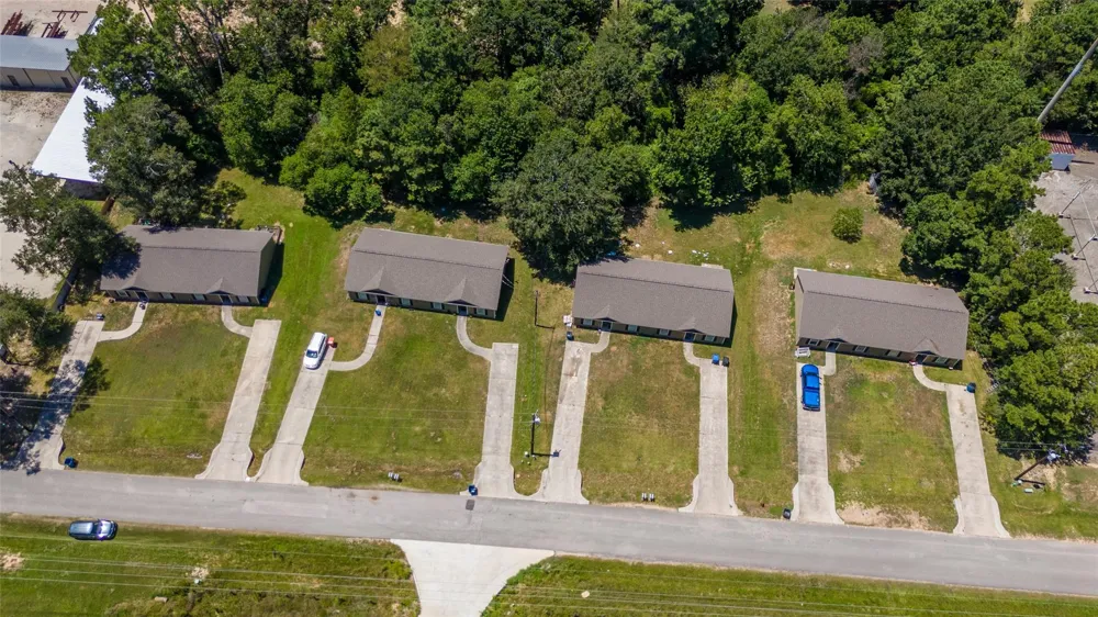 5440 Highline Drive Montgomery, TX 77316