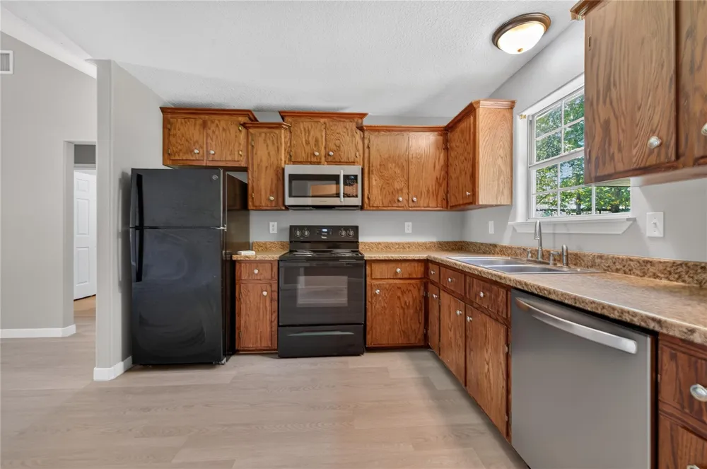 5440 Highline Drive Montgomery, TX 77316
