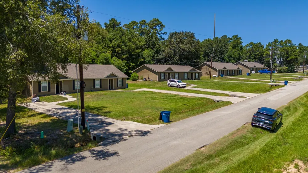 5440 Highline Drive Montgomery, TX 77316