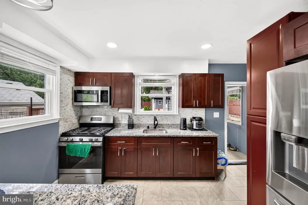 5416 HAMILTON AVENUE Baltimore, MD 21206