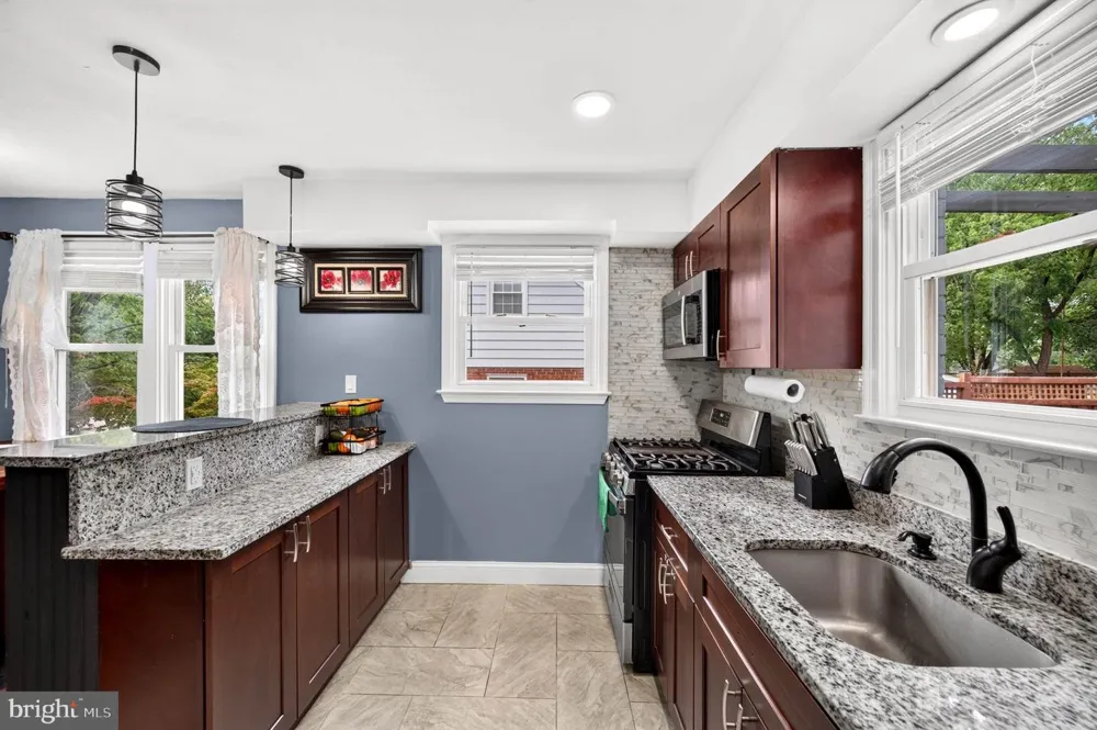 5416 HAMILTON AVENUE Baltimore, MD 21206